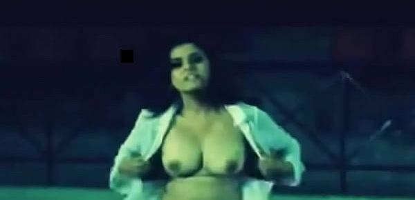  Indian Actress Rani Mukerji Nude Big boobs Exposed in Indian Movie